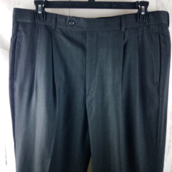 Bill Blass Studio 42R Super 100s 2 Button Charcoal Gray Striped 2pc Suit 37x31 - Picture 12 of 16